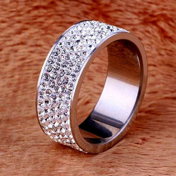 Hammered Stainless Steel White Crystals 8mm Ring Unisex - Picture 2 of 3